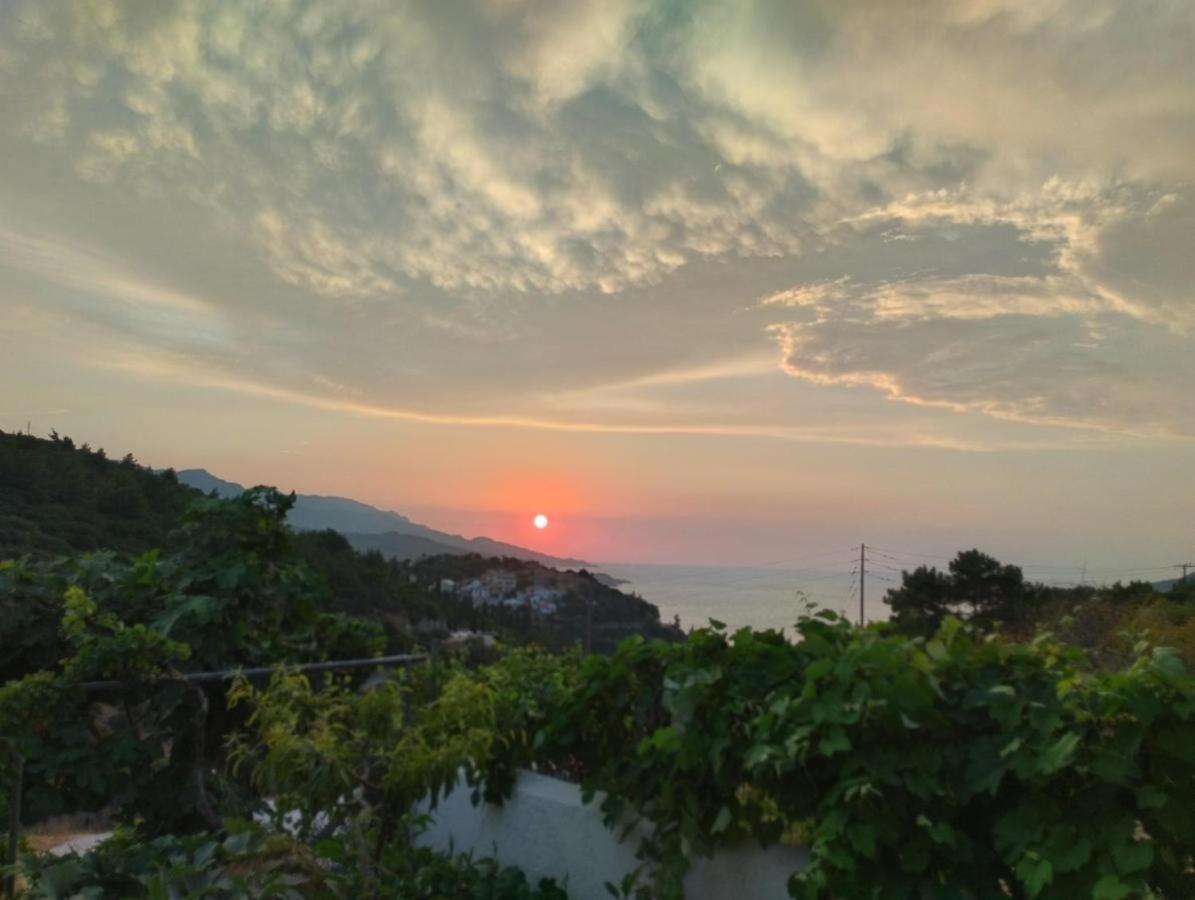 Villa Sunset Samos Town Bagian luar foto